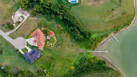 Tiny photo for 7421 Waters Edge Court, The Colony, TX 75056 (MLS # 21025455)