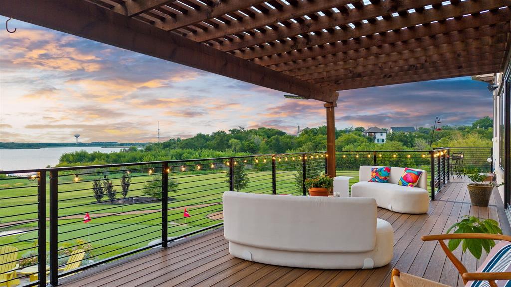 The Waters Edge - Residential