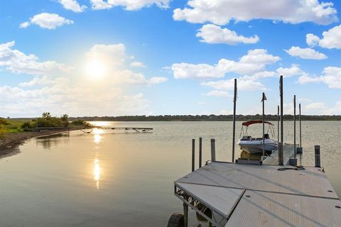 Tiny photo for 7421 Waters Edge Court, The Colony, TX 75056 (MLS # 21025455)