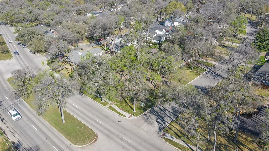 4000 Bellaire Drive