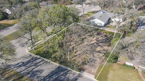 4000 Bellaire Drive Fort Worth TX 76109