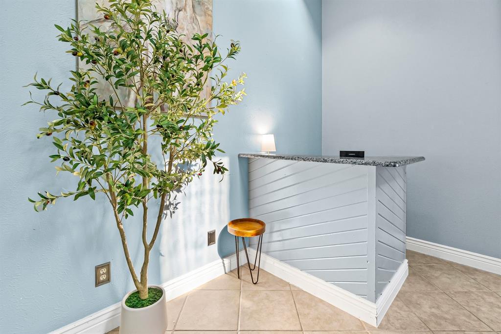 Mckenzie J O Add - Residential