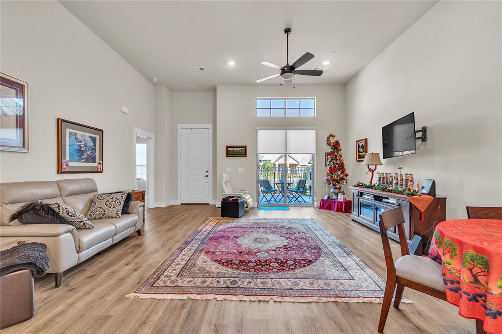 Mira Lagos East Twnhms North A - Residential