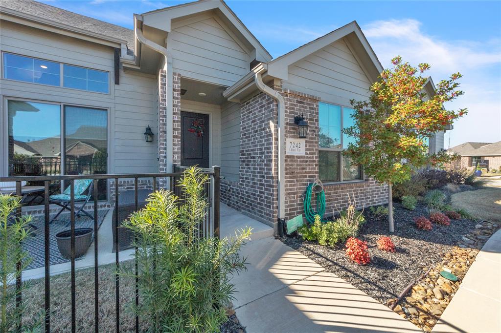 Mira Lagos East Twnhms North A - Residential