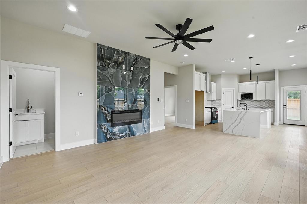 1901 Varsity Drive
