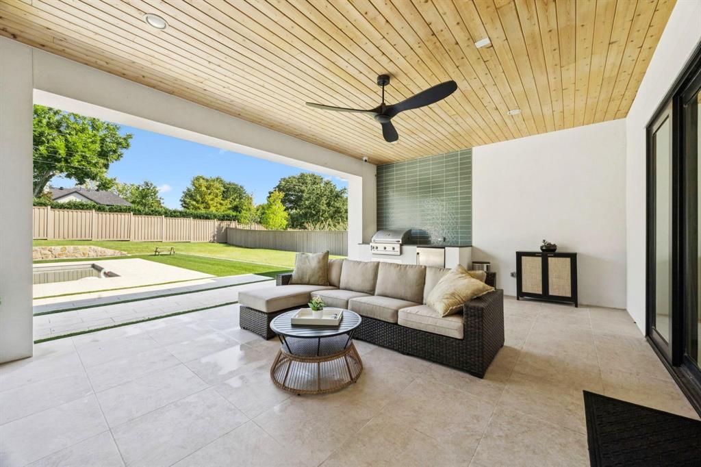 Eastpointe Ter - Residential