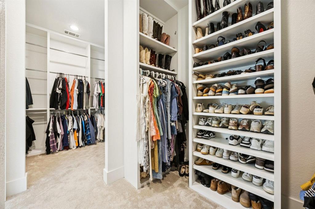 Eastpointe Ter - Residential