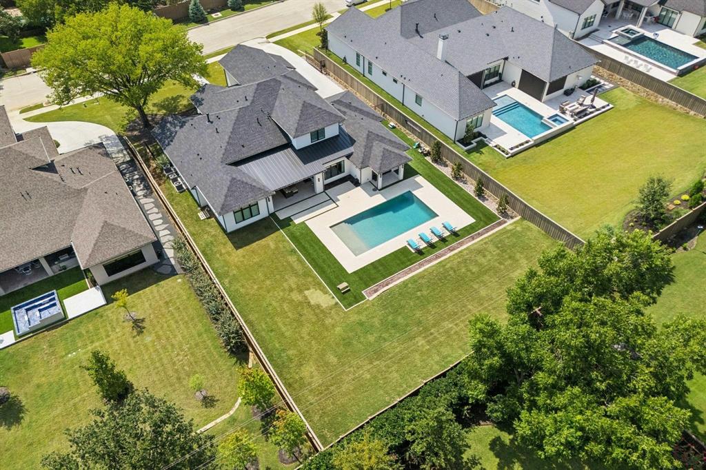 Eastpointe Ter - Residential