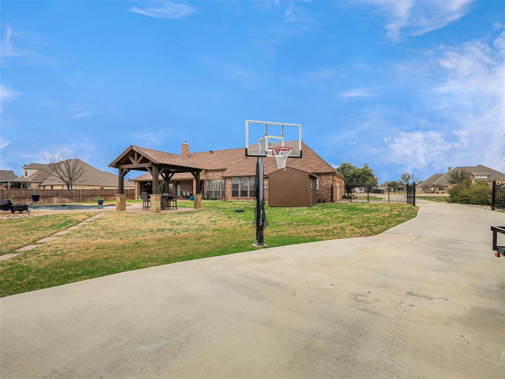 Lonesome Dove Estates - Residential