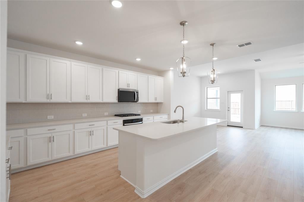 3912 Amethyst Drive