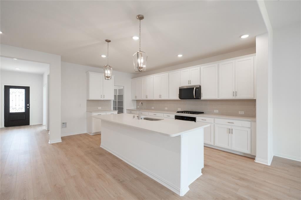 3912 Amethyst Drive