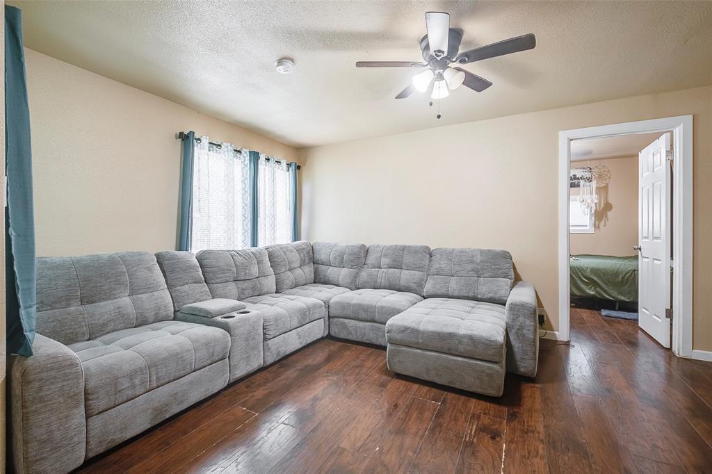 Fort Worth, Texas 76119, United States, 3 Bedrooms Bedrooms, ,1 BathroomBathrooms,Residential,Active,153536