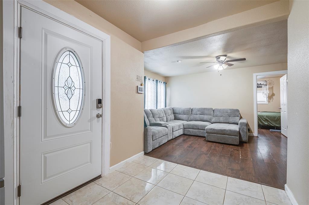 Fort Worth, Texas 76119, United States, 3 Bedrooms Bedrooms, ,1 BathroomBathrooms,Residential,Active,153536