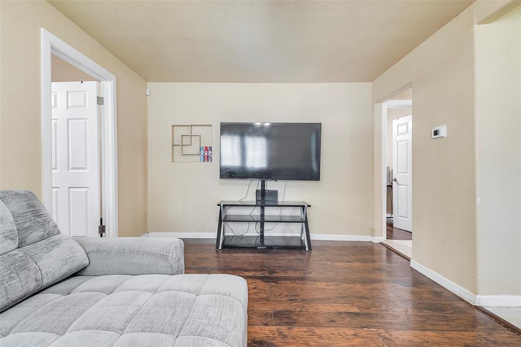 Fort Worth, Texas 76119, United States, 3 Bedrooms Bedrooms, ,1 BathroomBathrooms,Residential,Active,153536