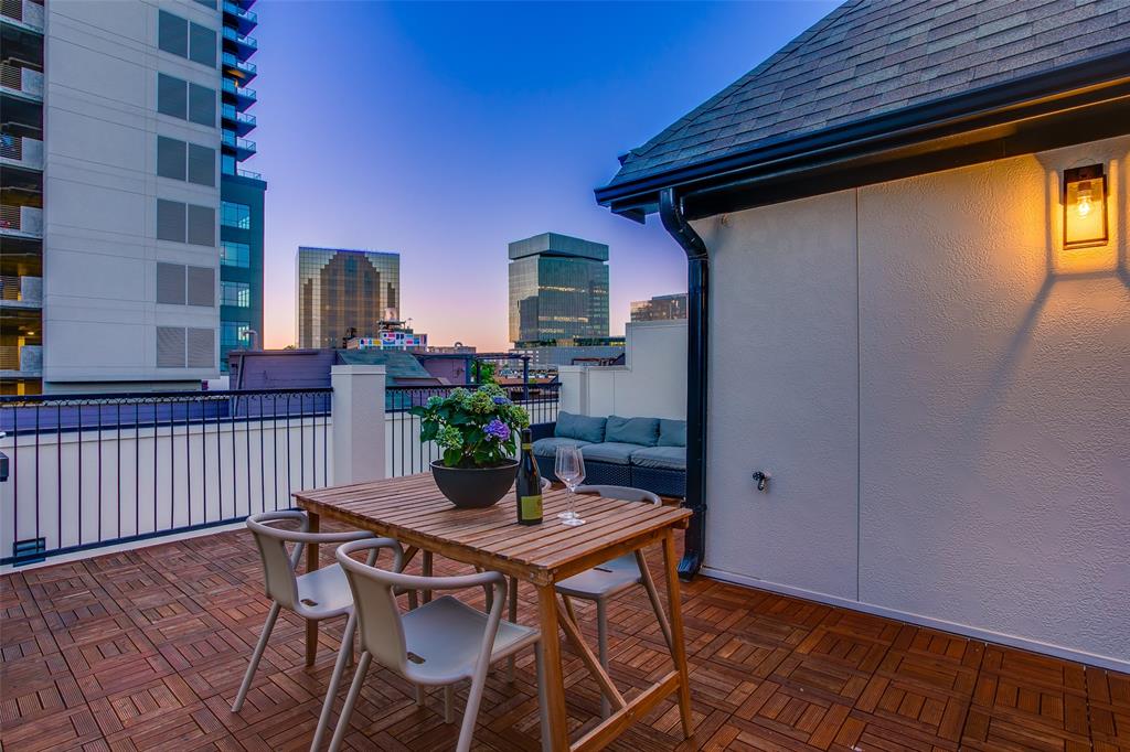 Twenty One Hundred - Residential