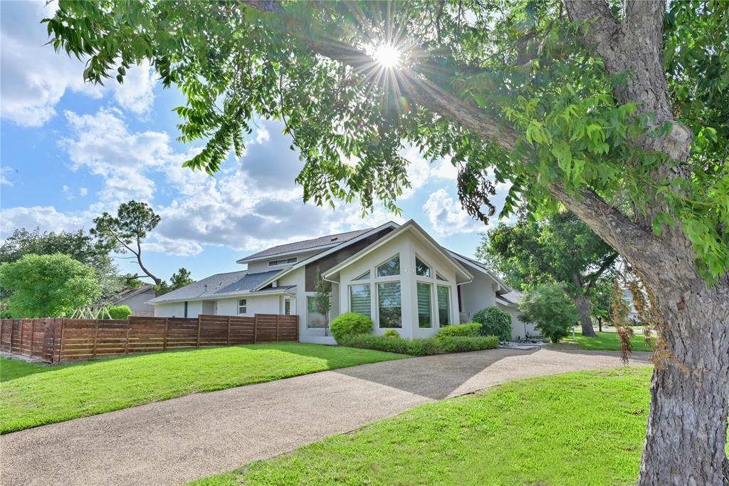 6956 Meadowbriar Lane