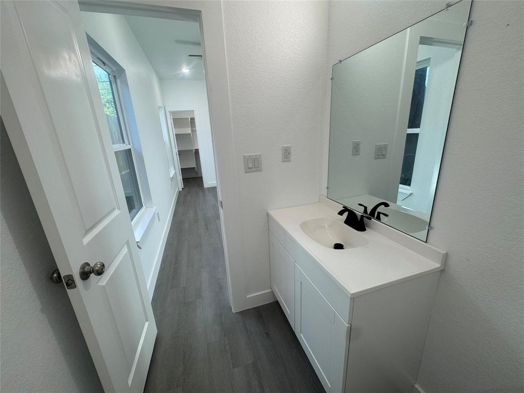 Oak Trail Shores Sec B - Residential