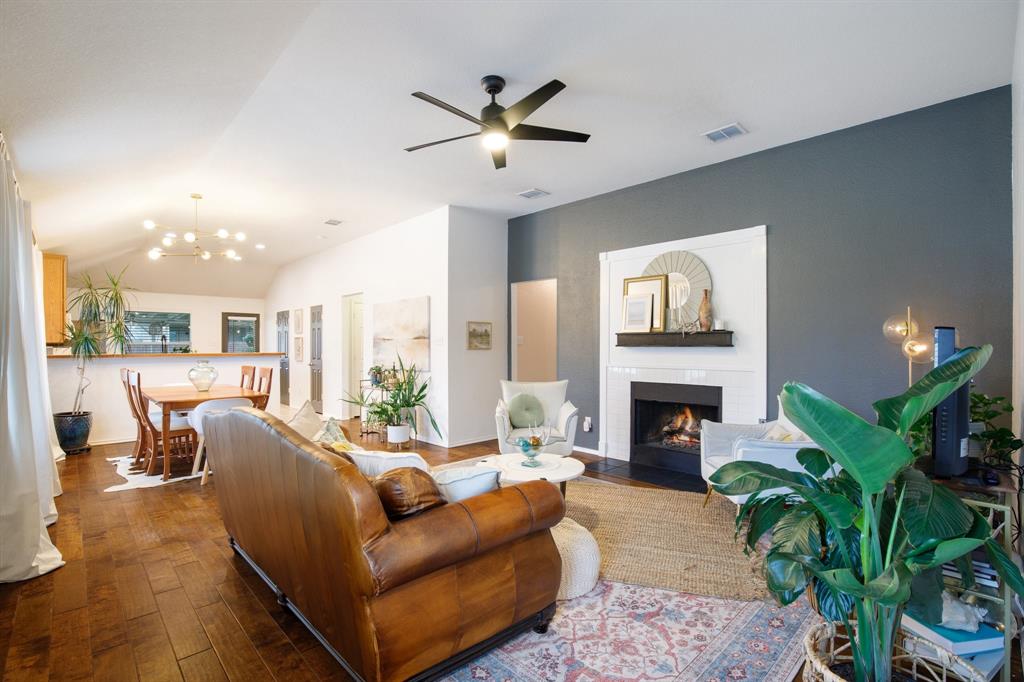 14401 Artesia Court