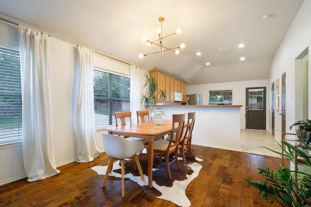 14401 Artesia Court