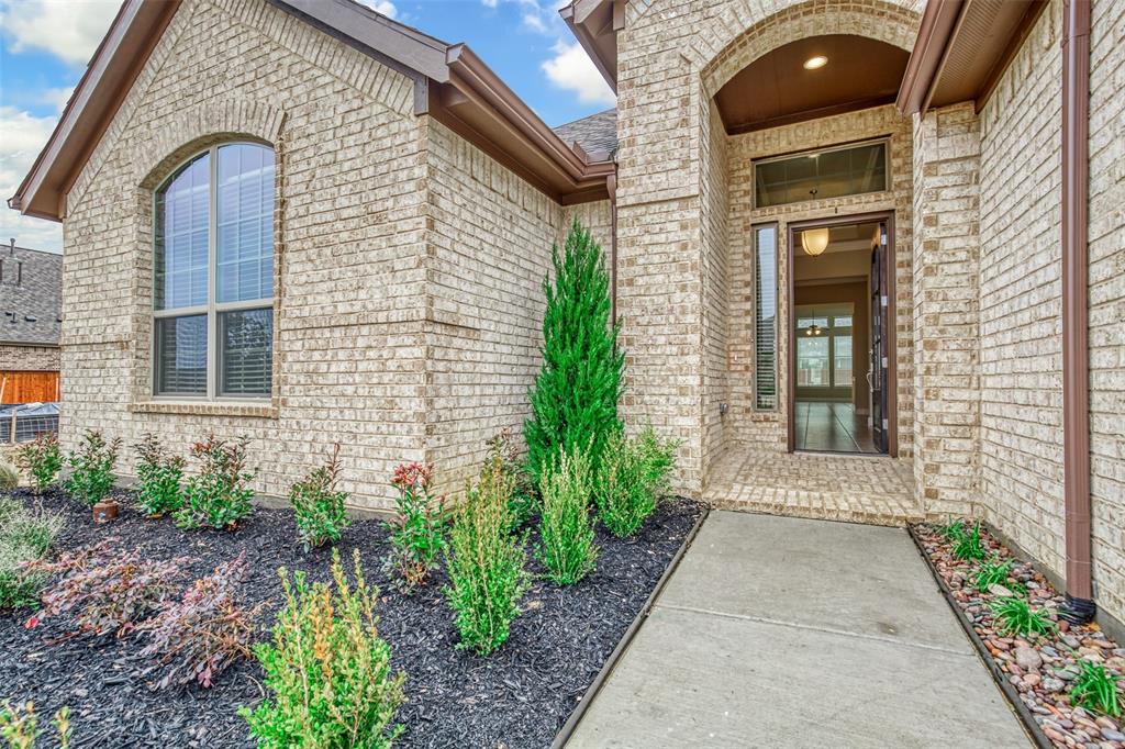 216 SW Bee Balm Road