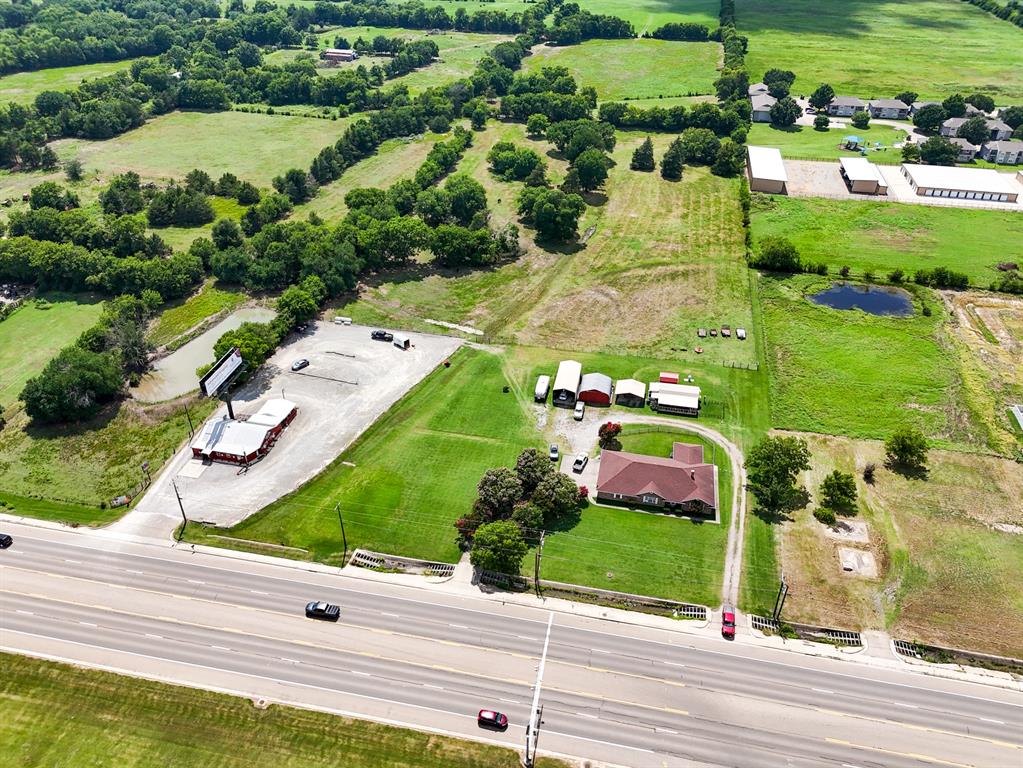 1709 N State Highway 121