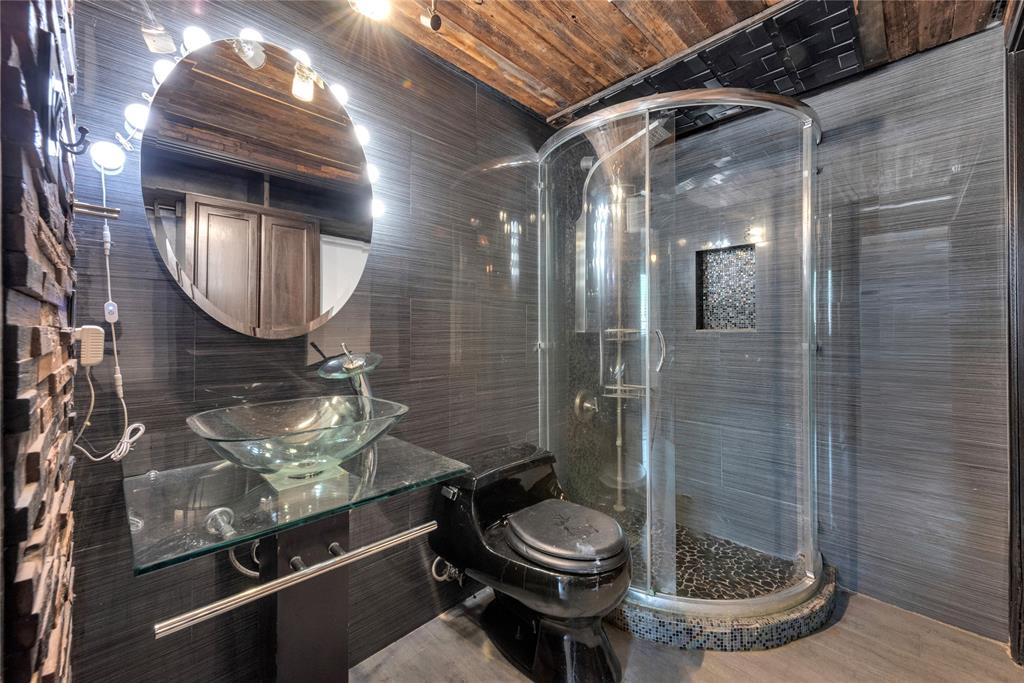 Oak Creek Condo - Residential