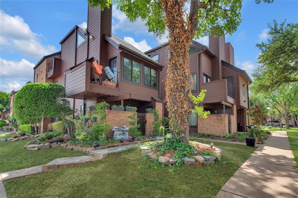 Oak Creek Condo - Residential