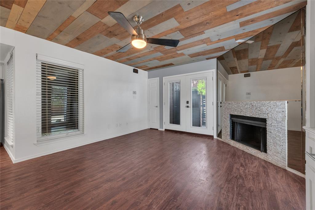 Oak Creek Condo - Residential