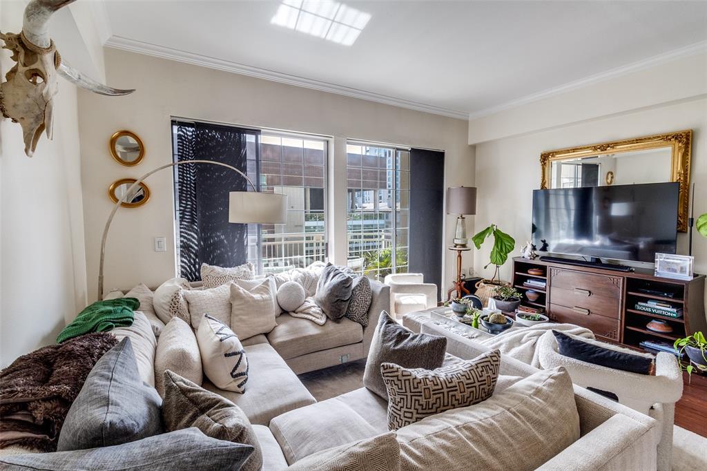 3225 Turtle Creek Boulevard 520