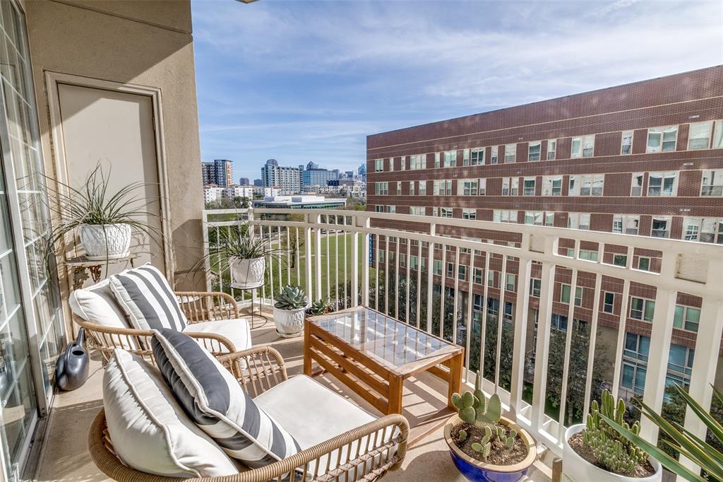 Renaissance On Turtle Creek Condo - Residential