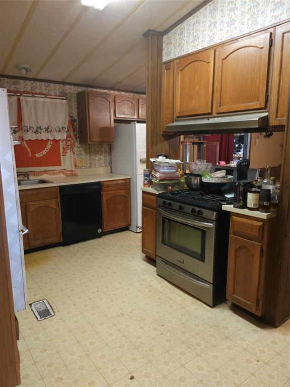 Lk Whitney Shop Ctr - Residential