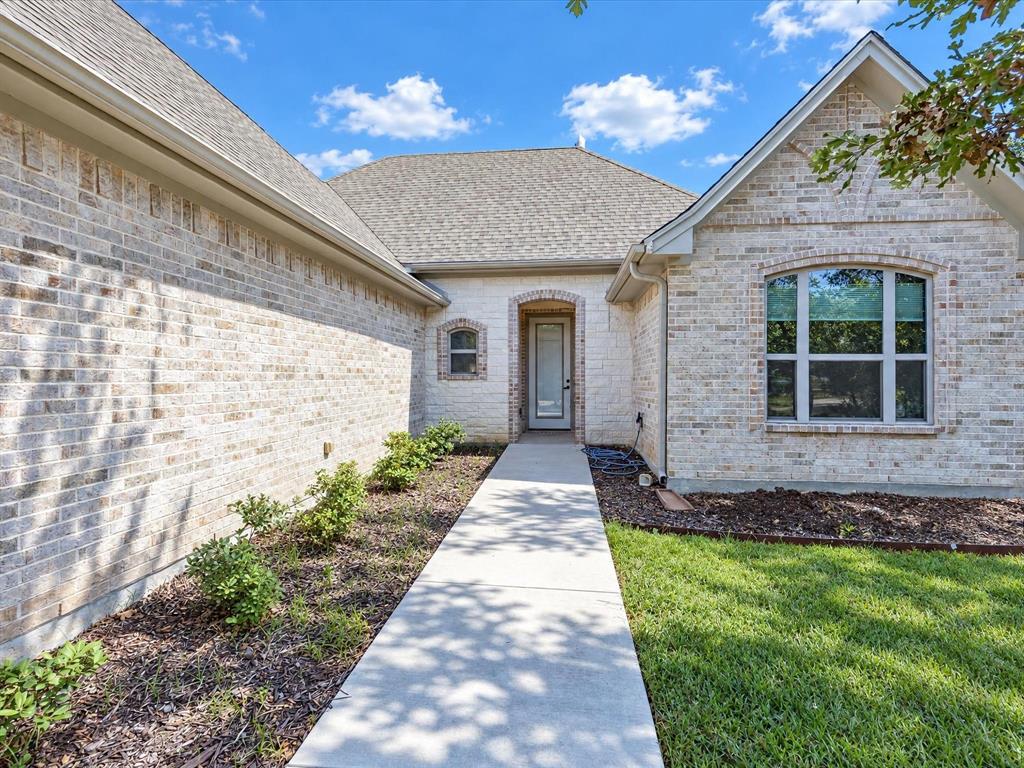 196 Bridwell Lane