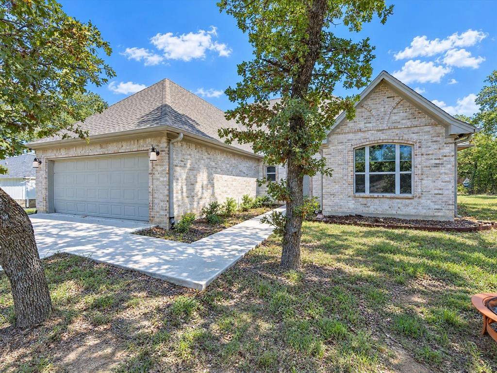 196 Bridwell Lane