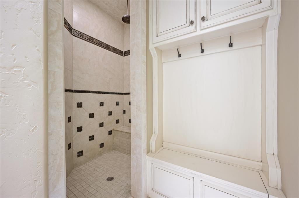 Castleton Manor - Residential