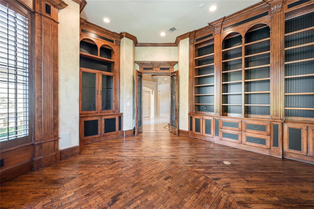 Castleton Manor - Residential