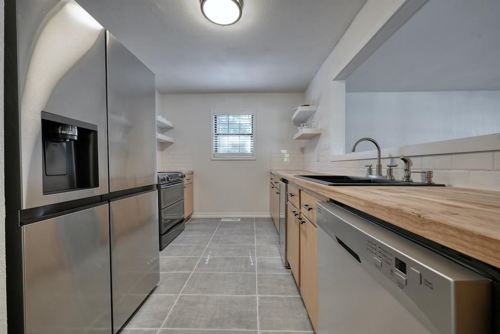 Hide A Way Lake - Residential