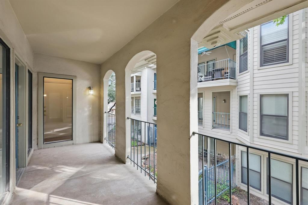 Bryan Place Condo - Residential