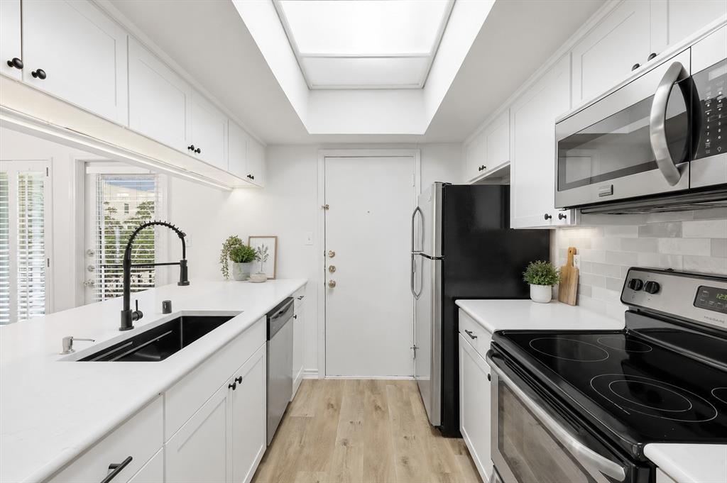 Bryan Place Condo - Residential