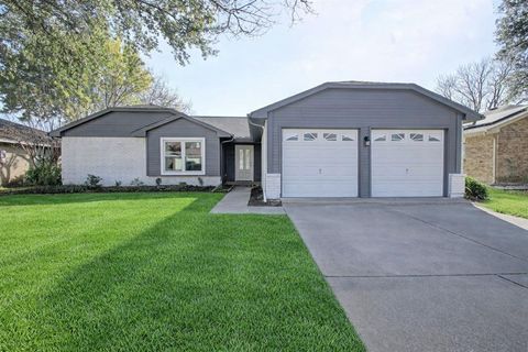 2421 Claremont Drive Grand Prairie TX 75052