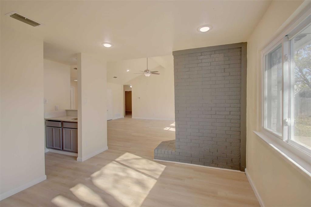 Oak Hollow Grand Prairie - Residential