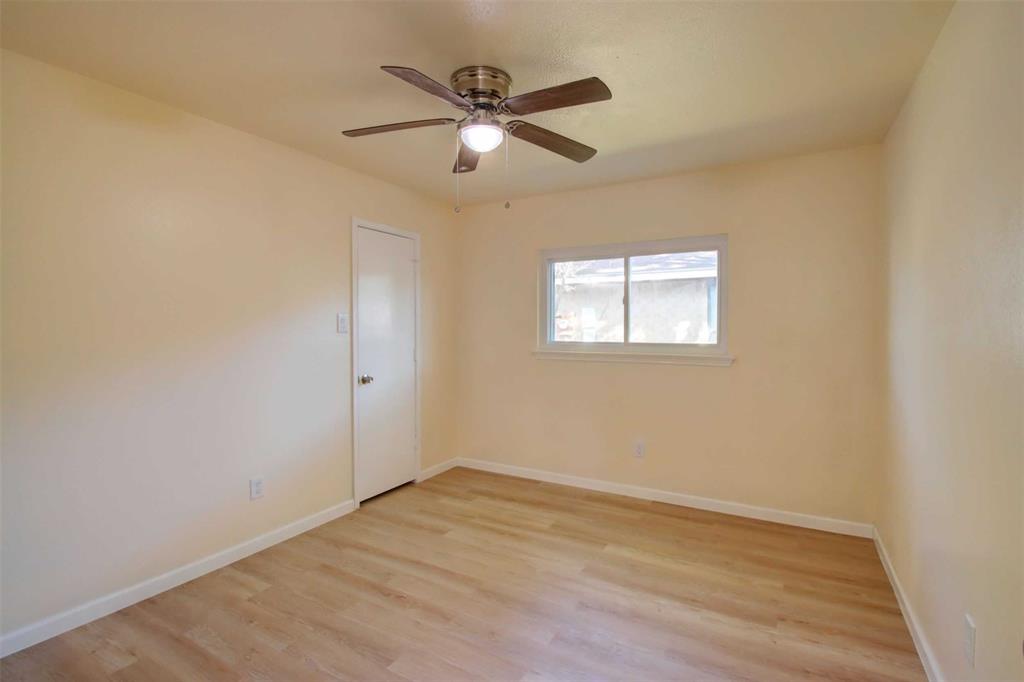 Oak Hollow Grand Prairie - Residential