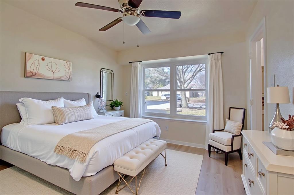 Oak Hollow Grand Prairie - Residential