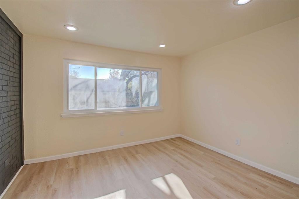 Oak Hollow Grand Prairie - Residential