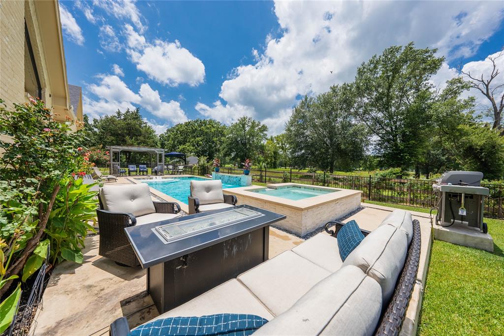 310 Splitrail Drive