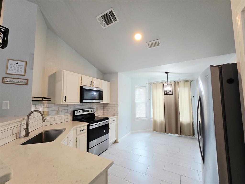 6016 Glenwood Drive