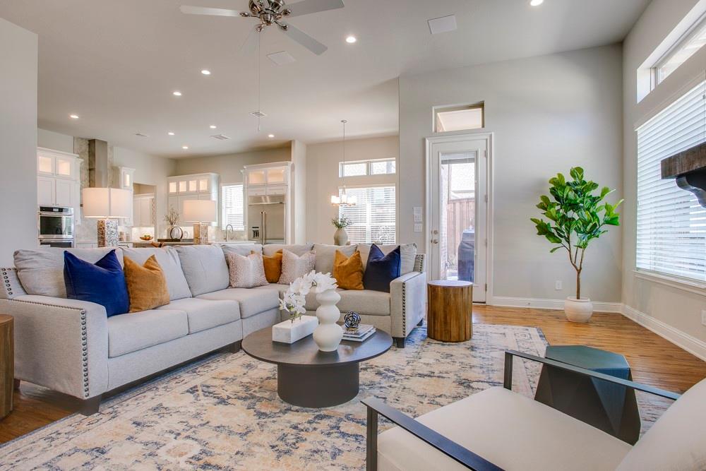 Southlake Meadows - Residential