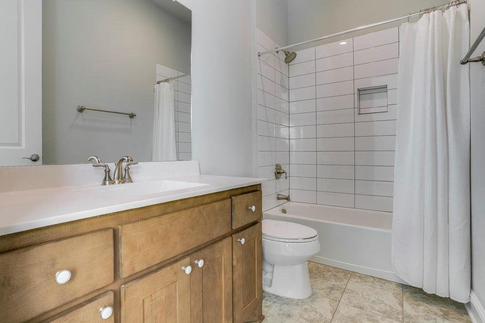 Southlake Meadows - Residential