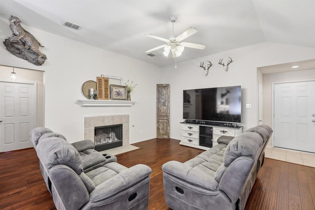 Sendera Ranch - Residential