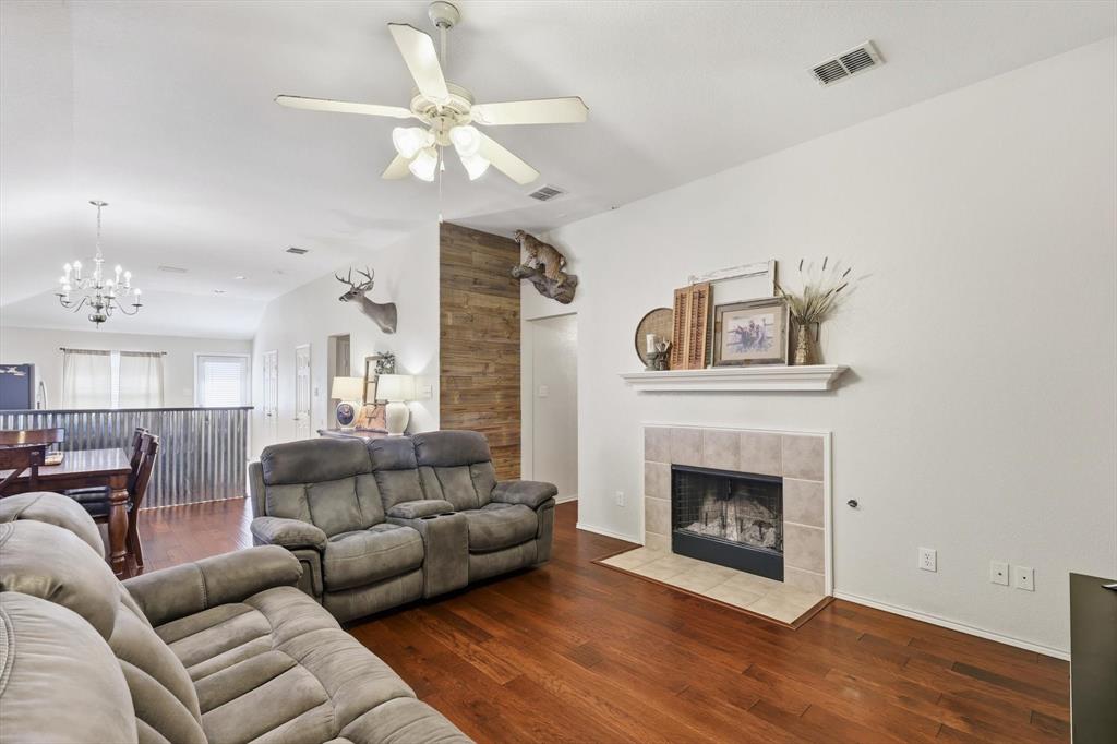 1201 Roping Reins Way