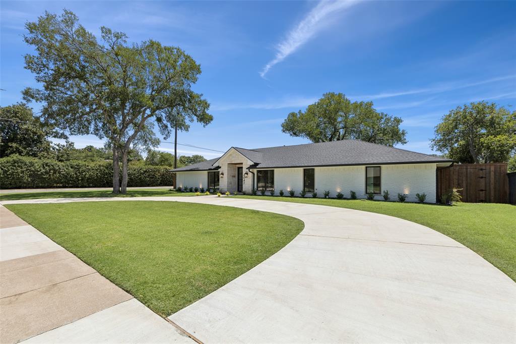 4042 Mendenhall Drive